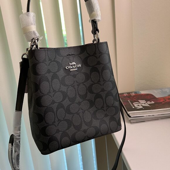 Small Town Bucket Bag In Signature Canvas coach 2312 - Picture 6 of 8